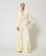 Twinset chaqueta blazer de crepe fluido vainilla - Imagen 7