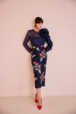 Carla Ruiz conjunto tubo